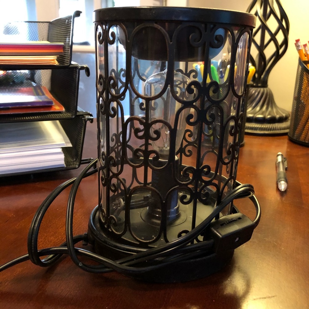 Wax warmer